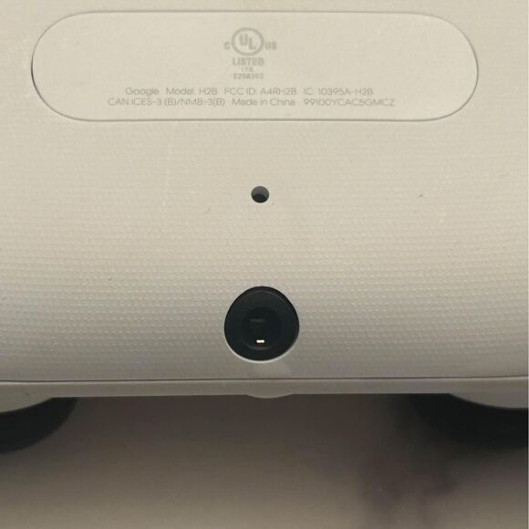 Google Stadia H2B Premiere Edition Controller - Clearly White - Picture 2 of 2